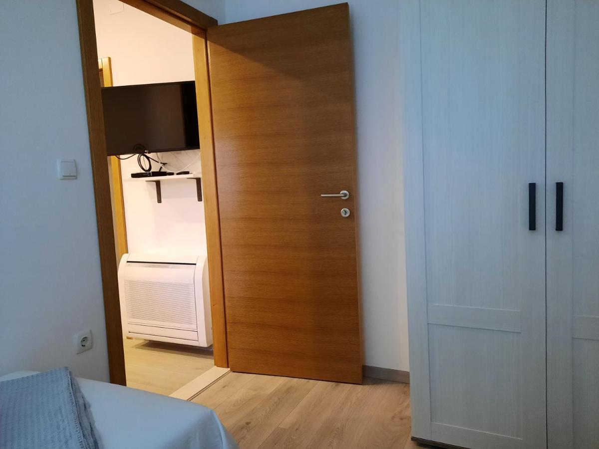 Apartman Laura M Vodice Exterior foto